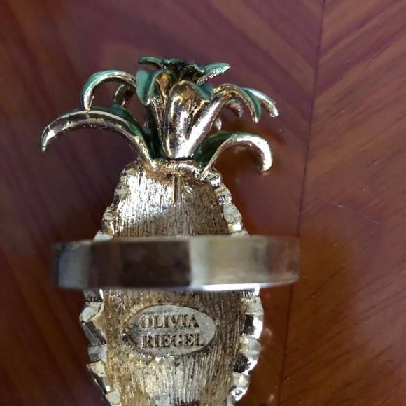 OliviaRiegel pineapple setofnapkin holders&stopper - Picture 5 of 8